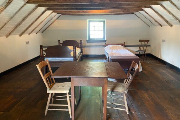 Second floor with twin beds and drop leaf table